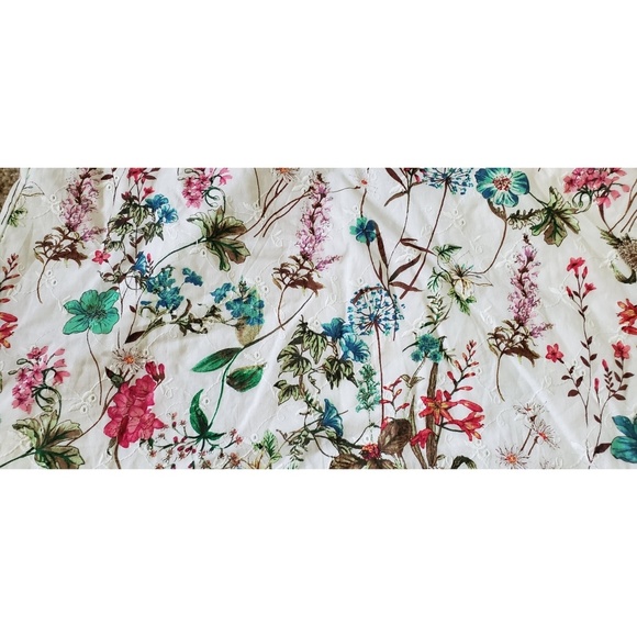 Gaiana Cold Shoulder Eyelet Top - Picture 2 of 6